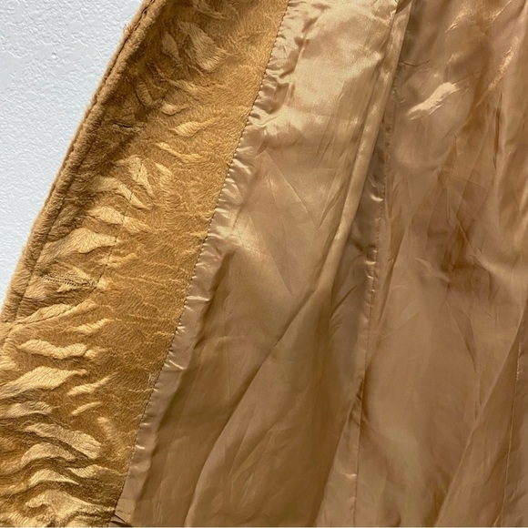 Giacca Vintage Trench Coat, Textured Faux Fur, Camel Color, Lined ButtonUp Sz L - Picture 5 of 8